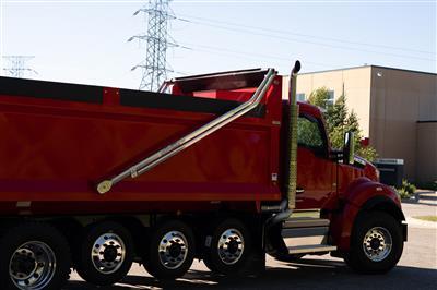 2027 Kenworth T880