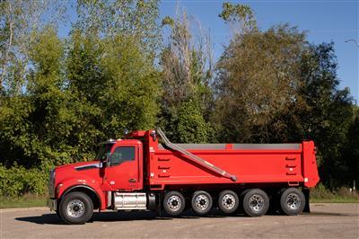2027 Kenworth T880