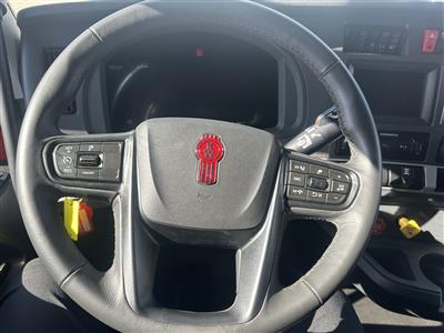 2027 Kenworth T680