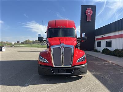 2027 Kenworth T680