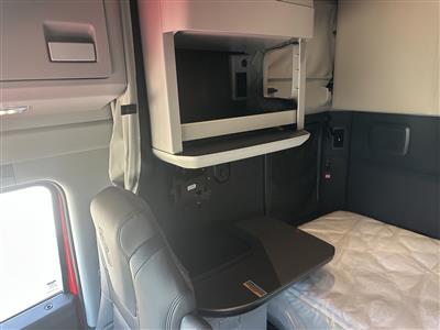 2027 Kenworth T680