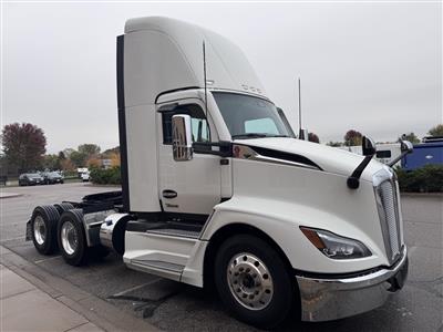 2027 Kenworth T680