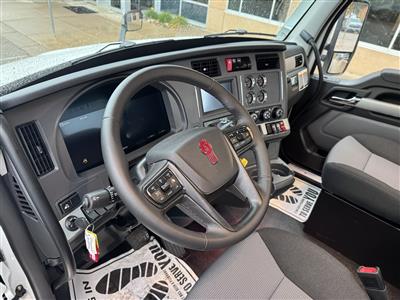 2027 Kenworth T680
