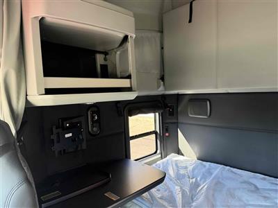 2027 Kenworth T680