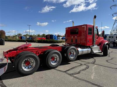 2027 Kenworth T880