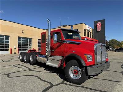 2027 Kenworth T880