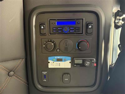 2027 Kenworth T880