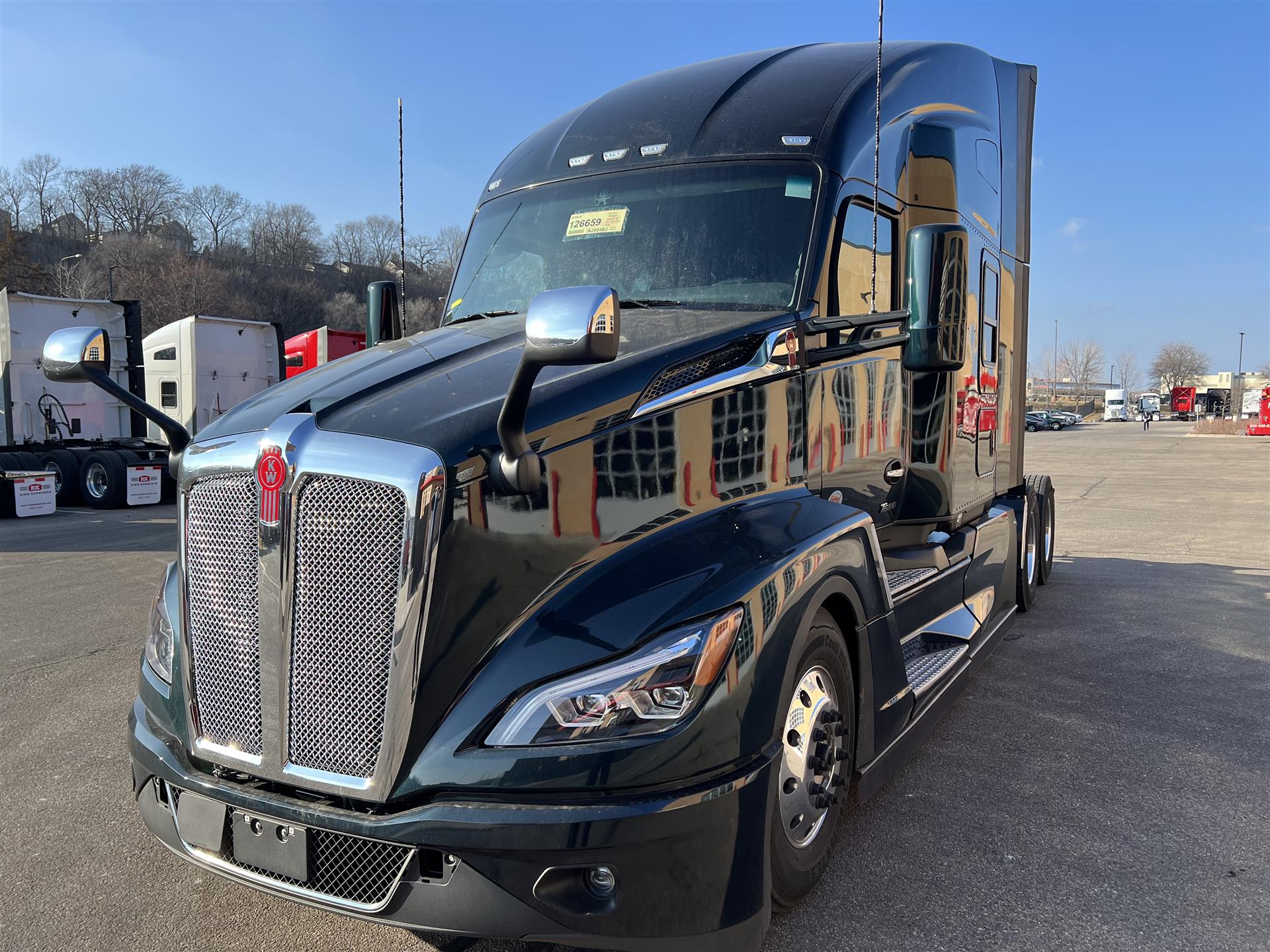 2025 Kenworth T680