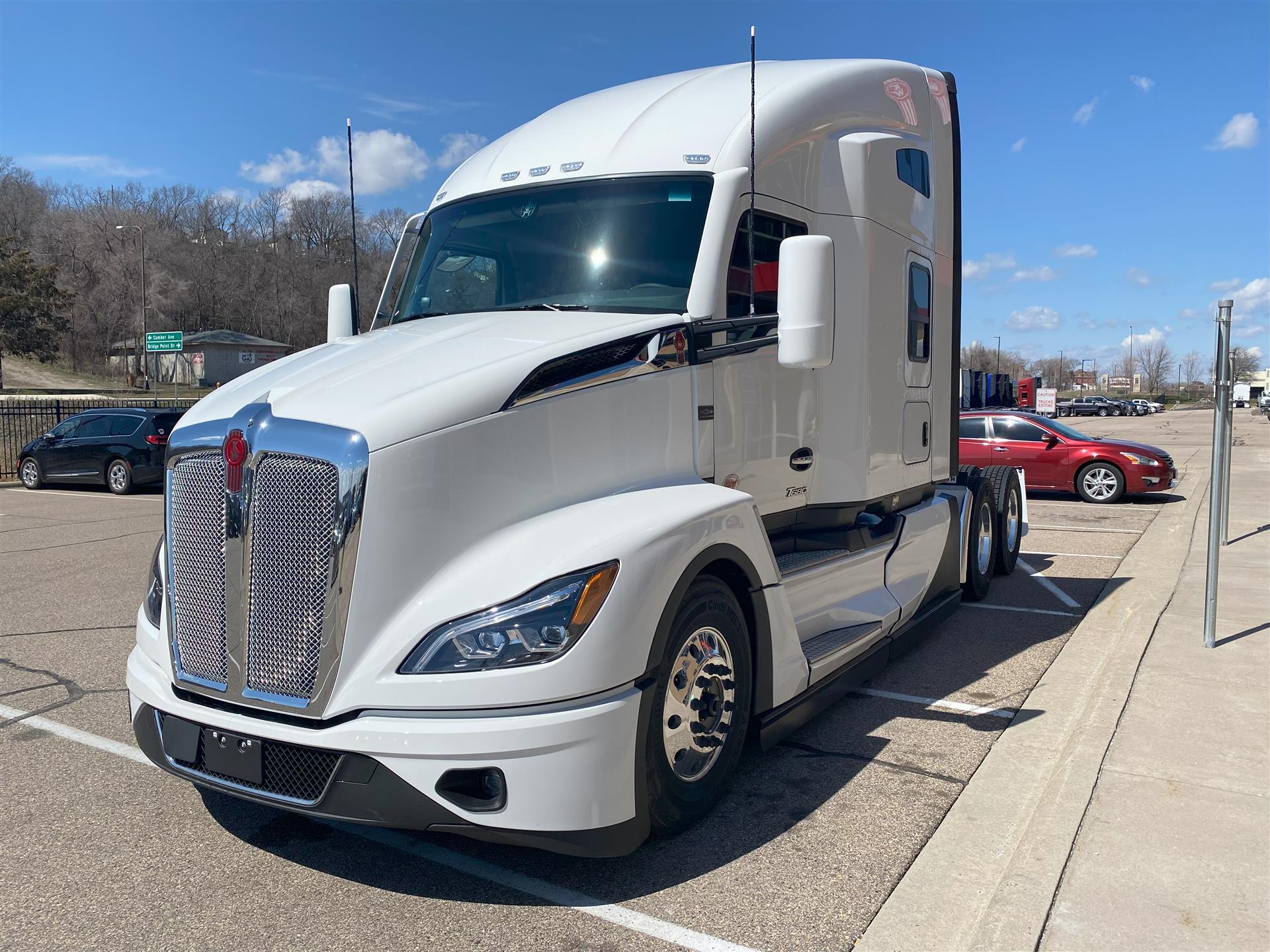 2025 Kenworth T680