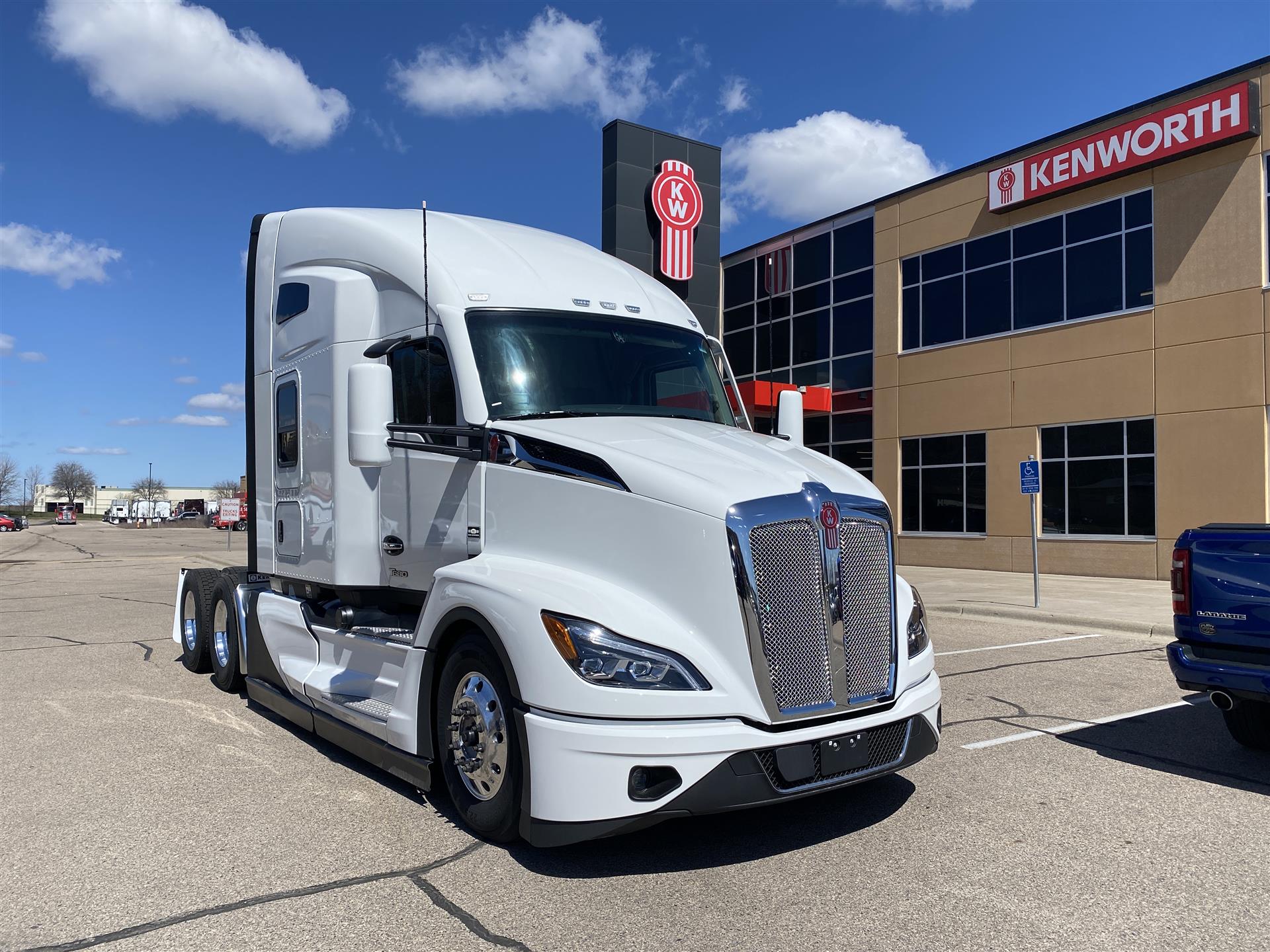 2025 Kenworth T680 Aerodyne