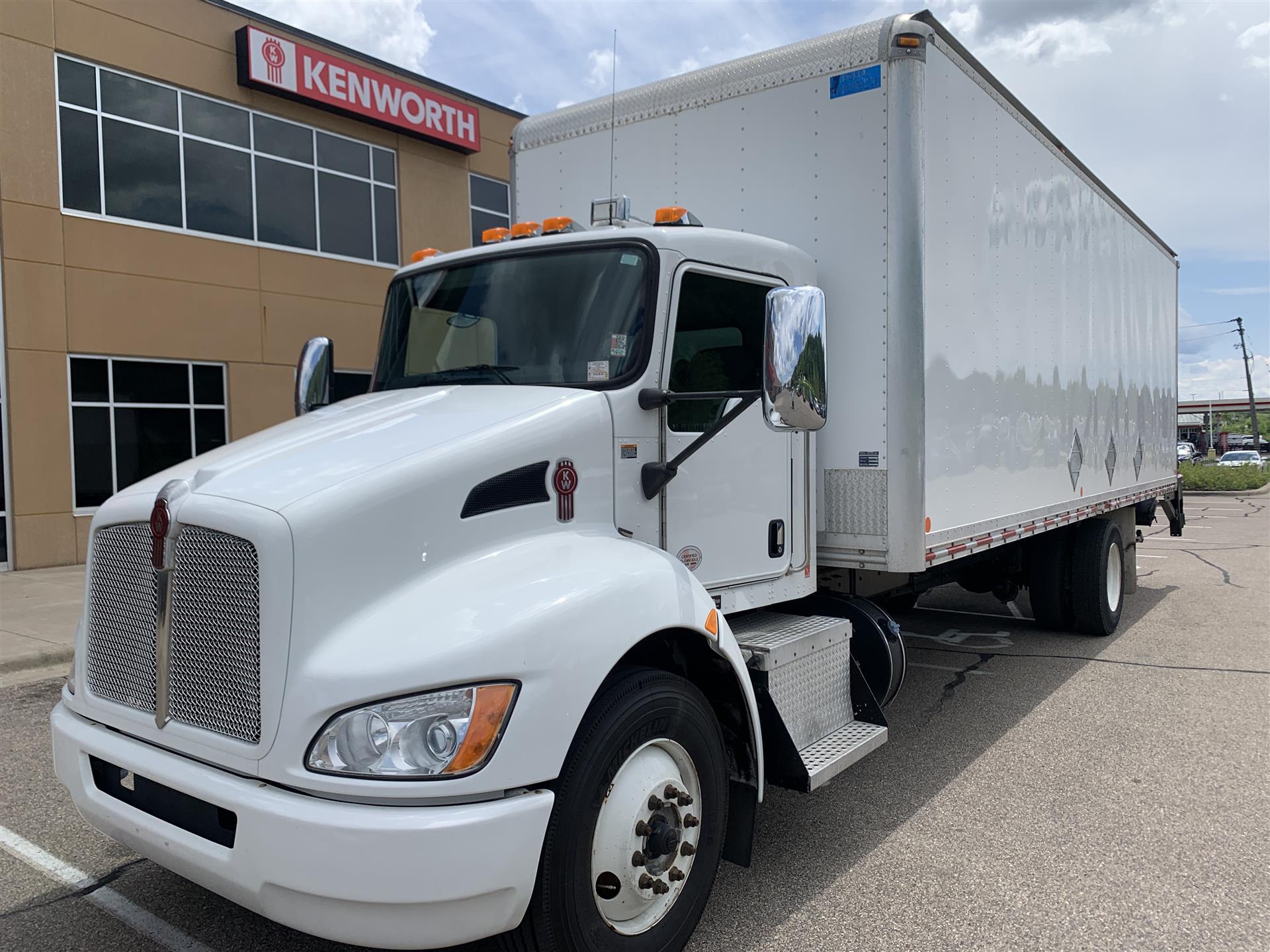 2018 Kenworth T370