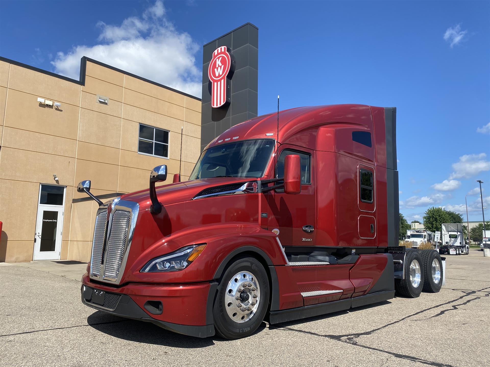 2025 Kenworth T680