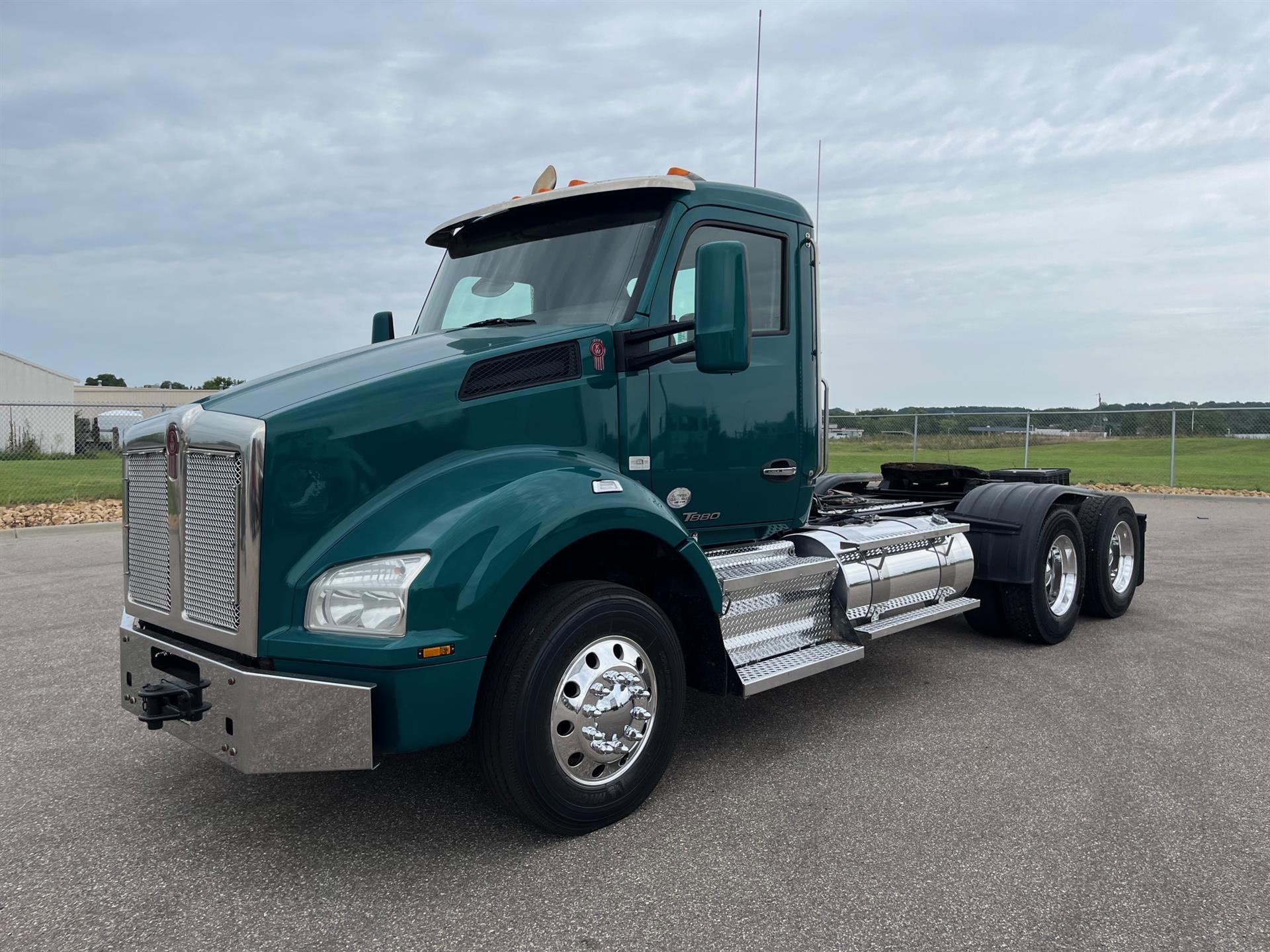 2016 Kenworth T880