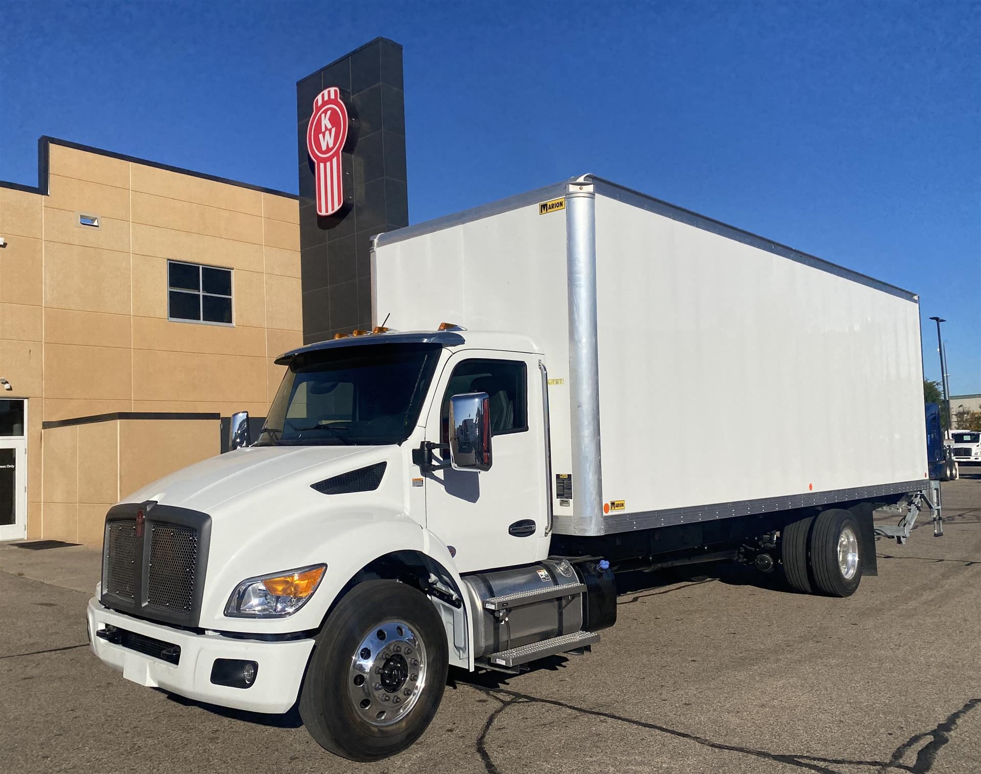 2025 Kenworth T280