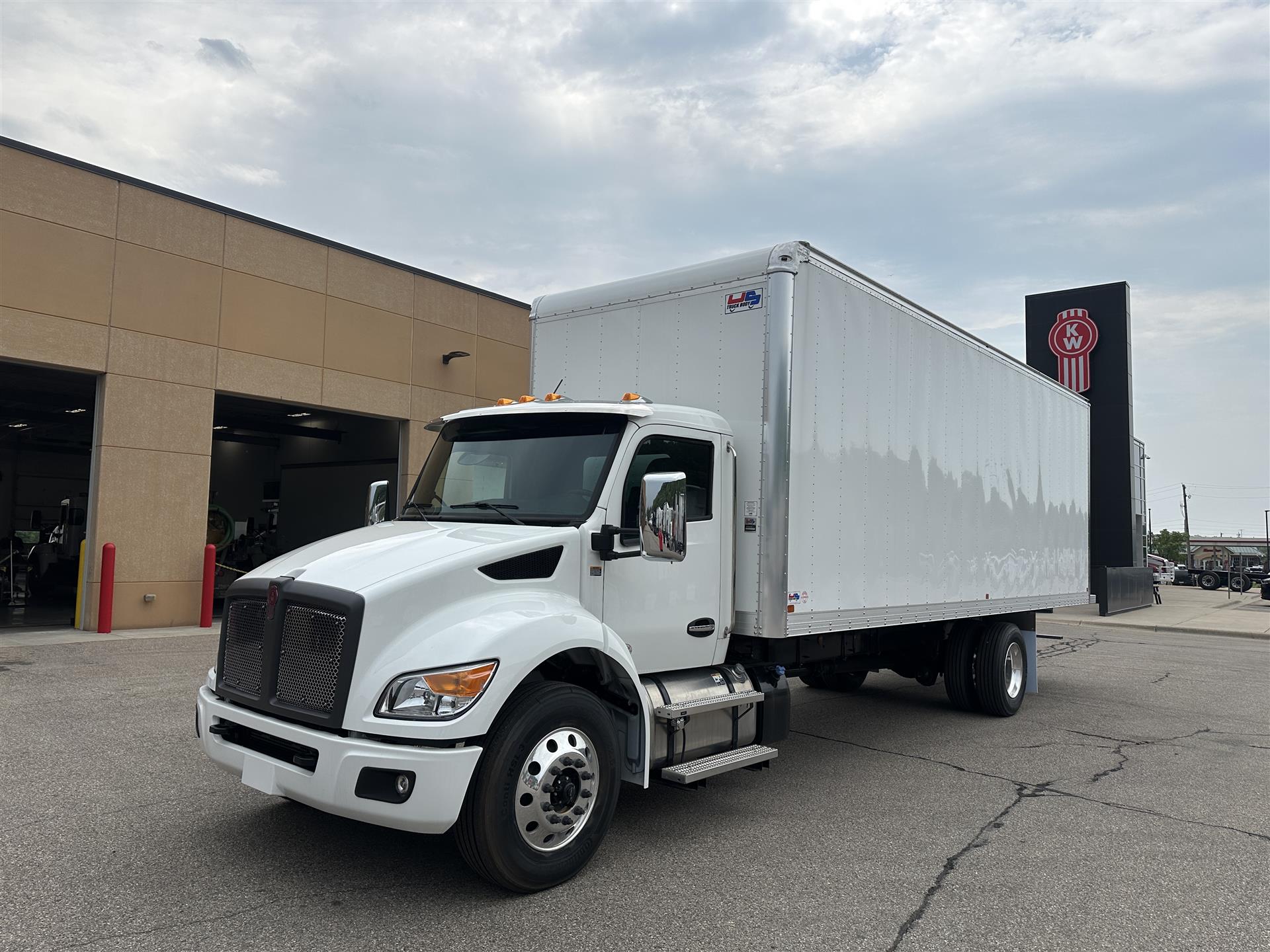 2025 Kenworth T280