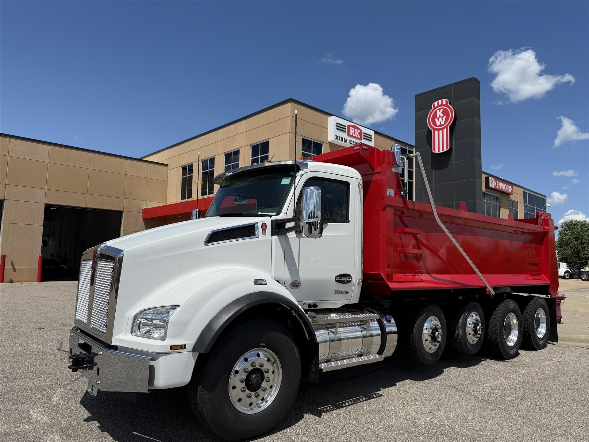2026 Kenworth T880