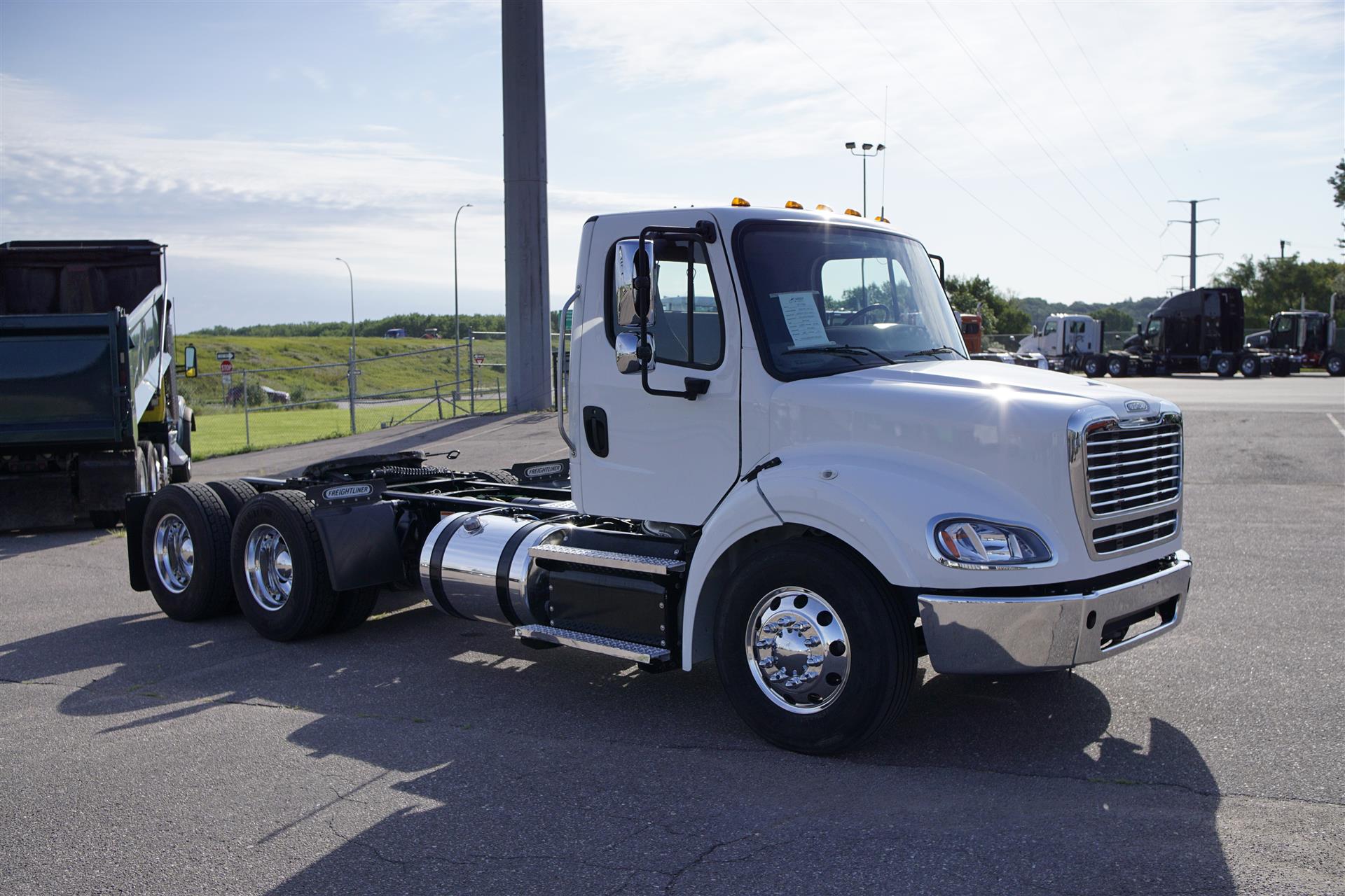 2023 Freightliner M2 112
