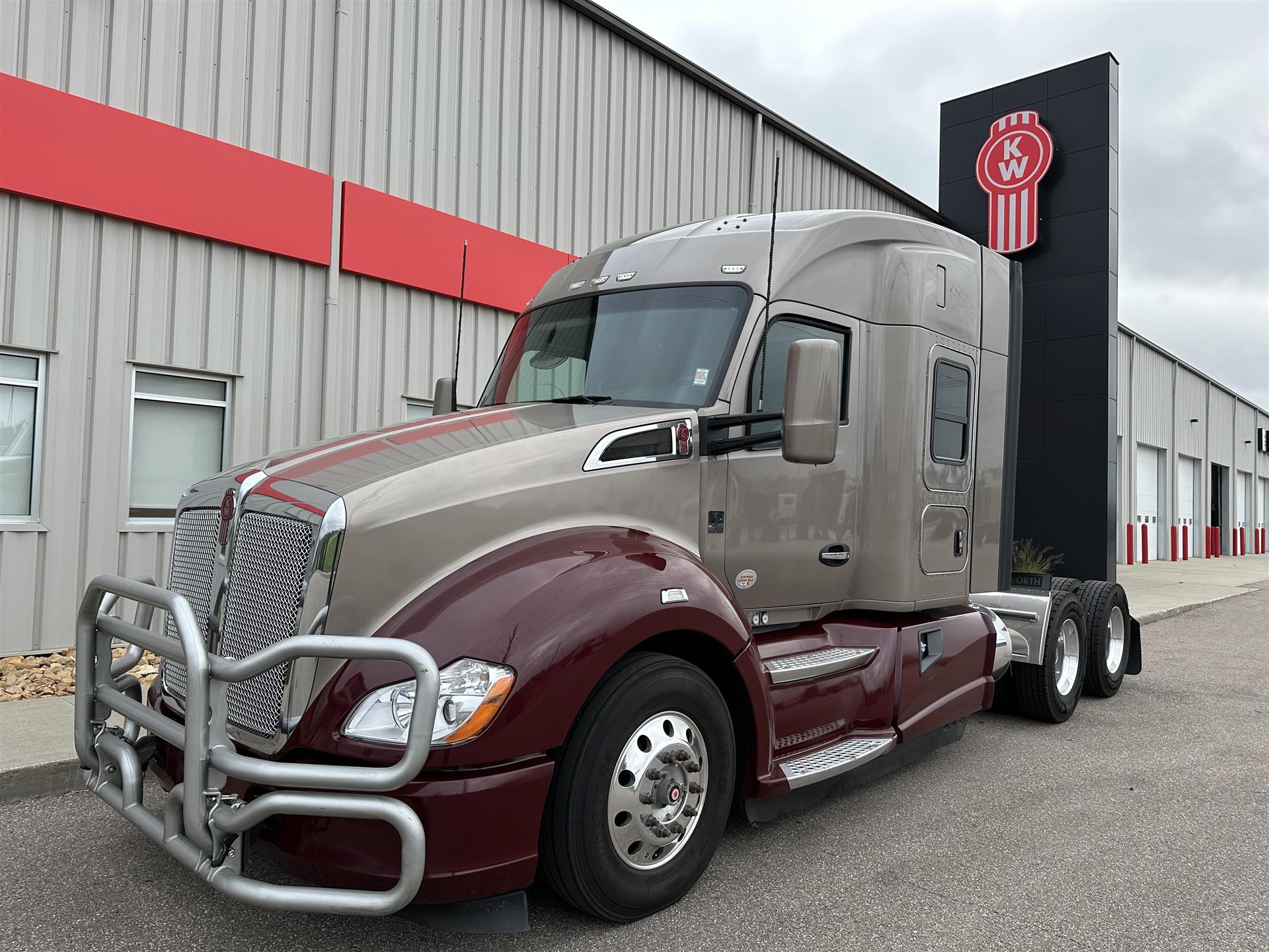 2022 Kenworth T680