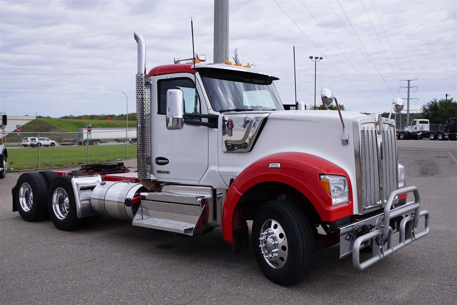 2024 Kenworth W990