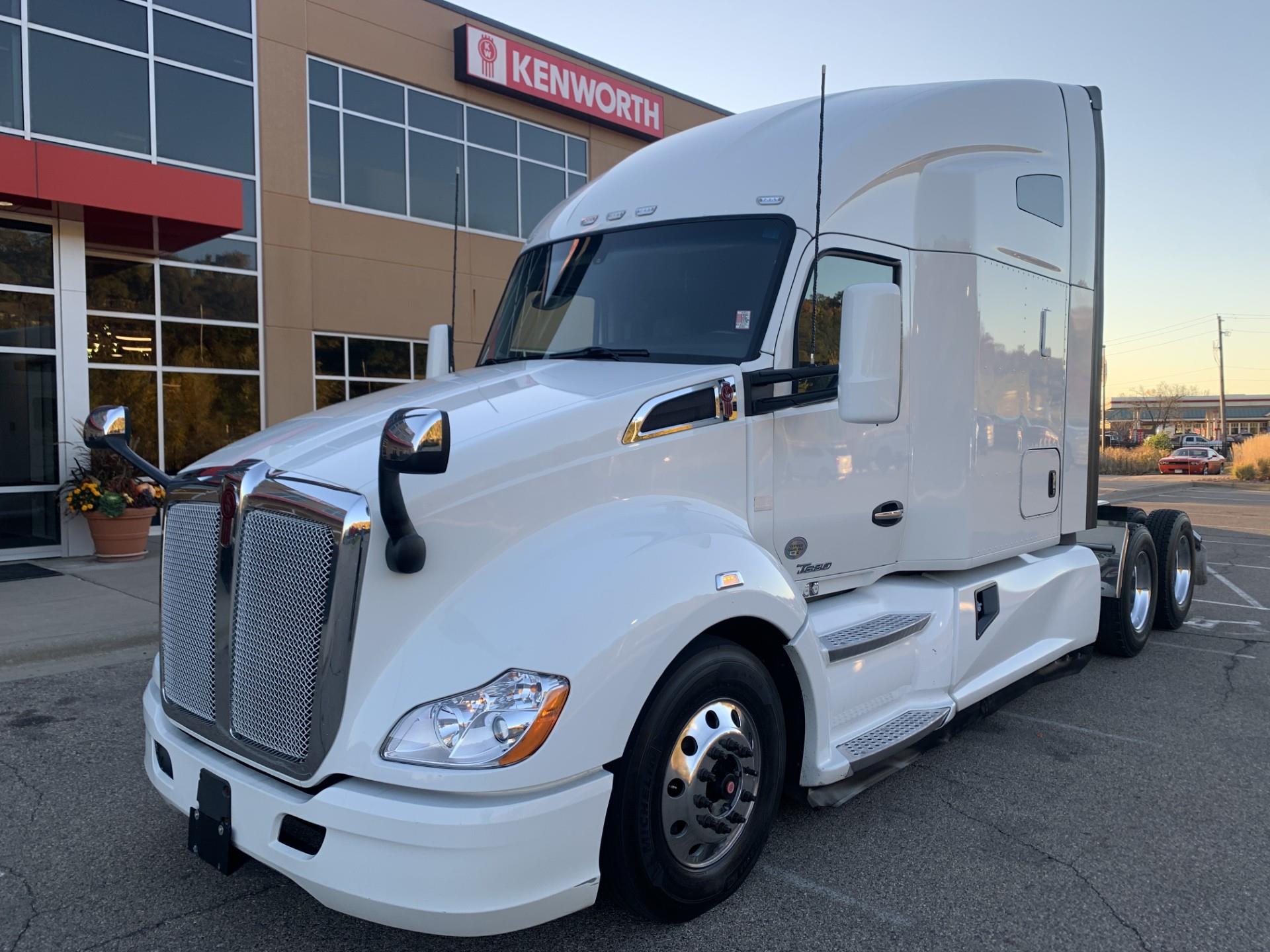 2022 Kenworth T680