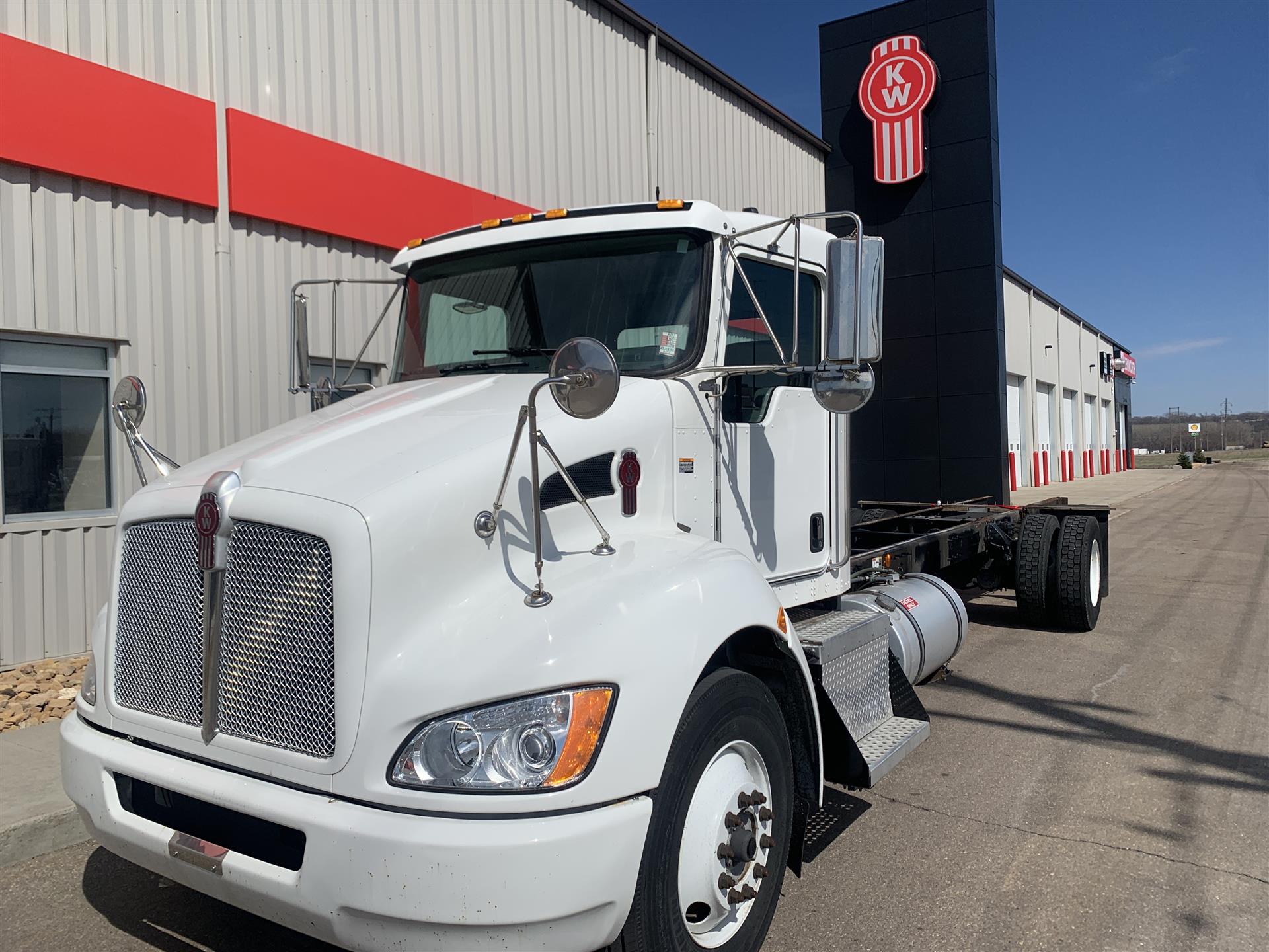 2014 Kenworth T270