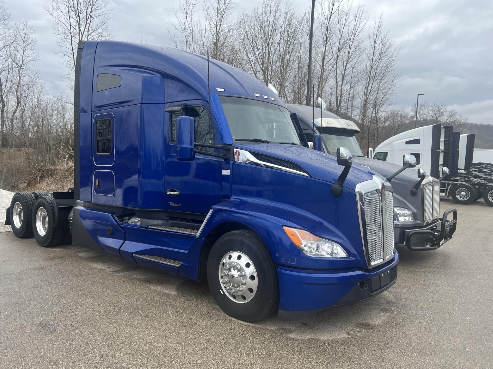 2022 Kenworth T680