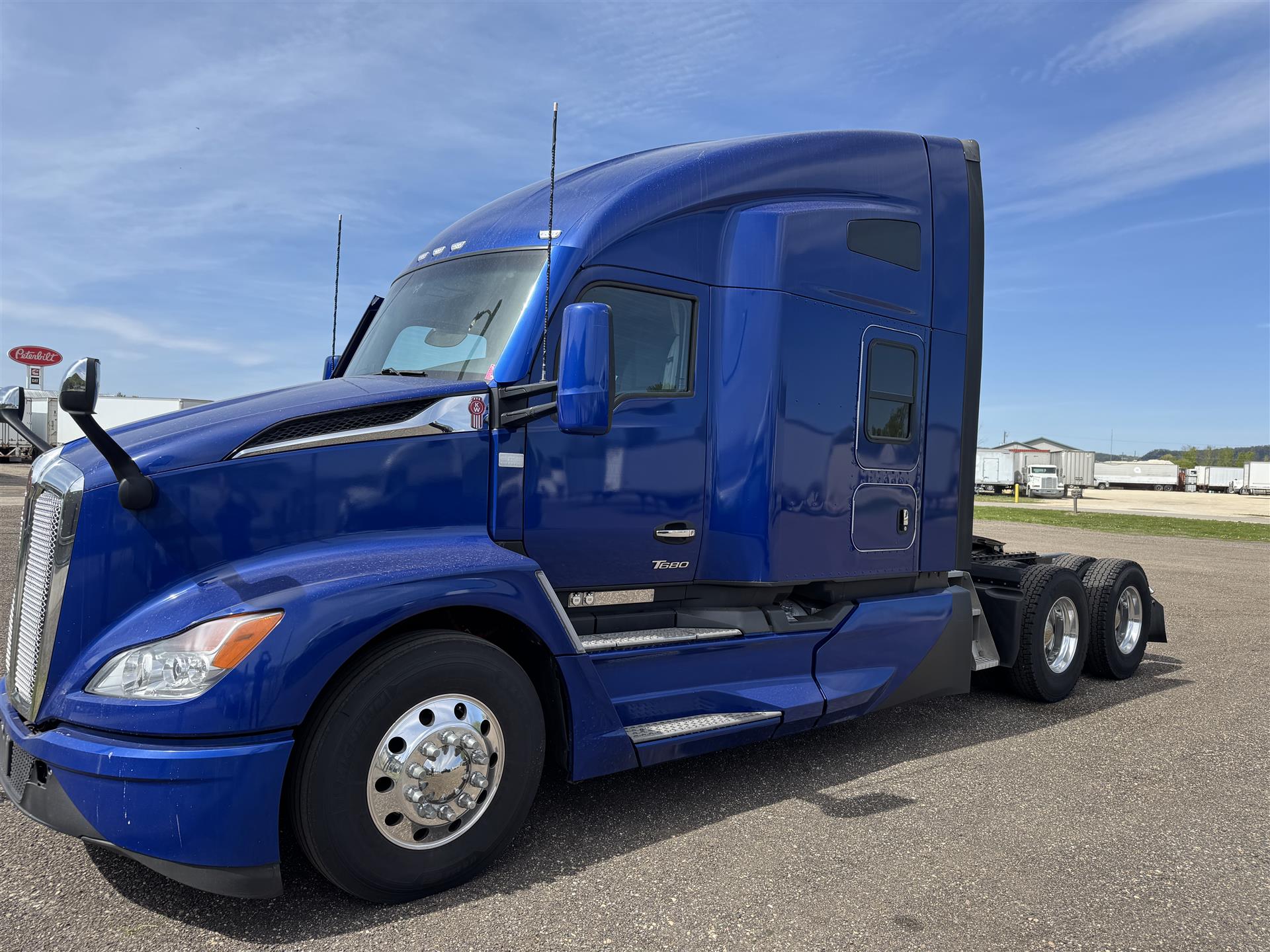 2022 Kenworth T680