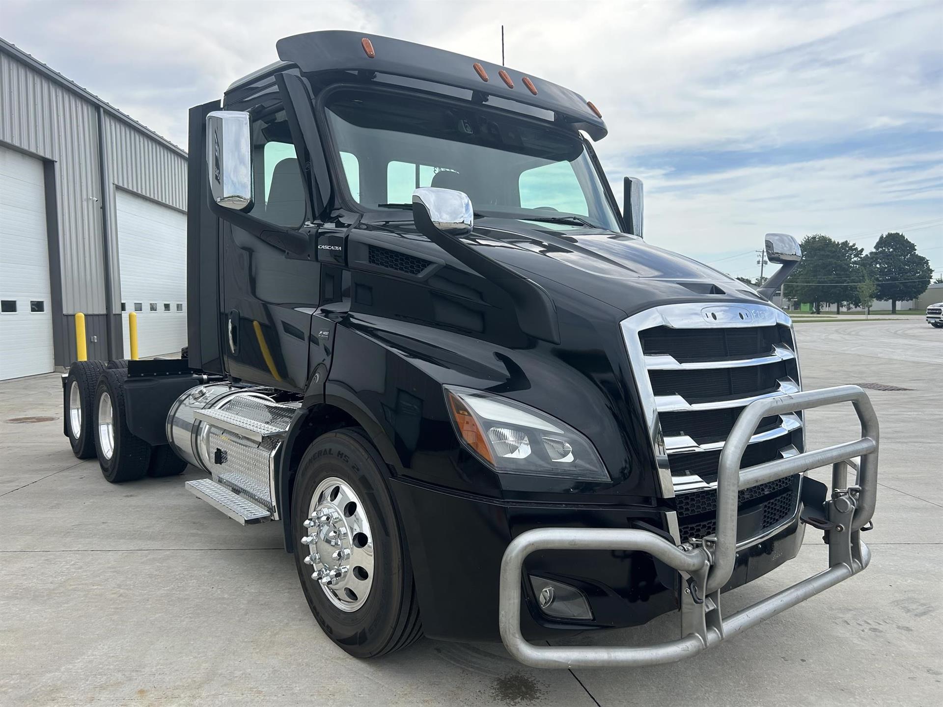 2023 Freightliner PT116DC