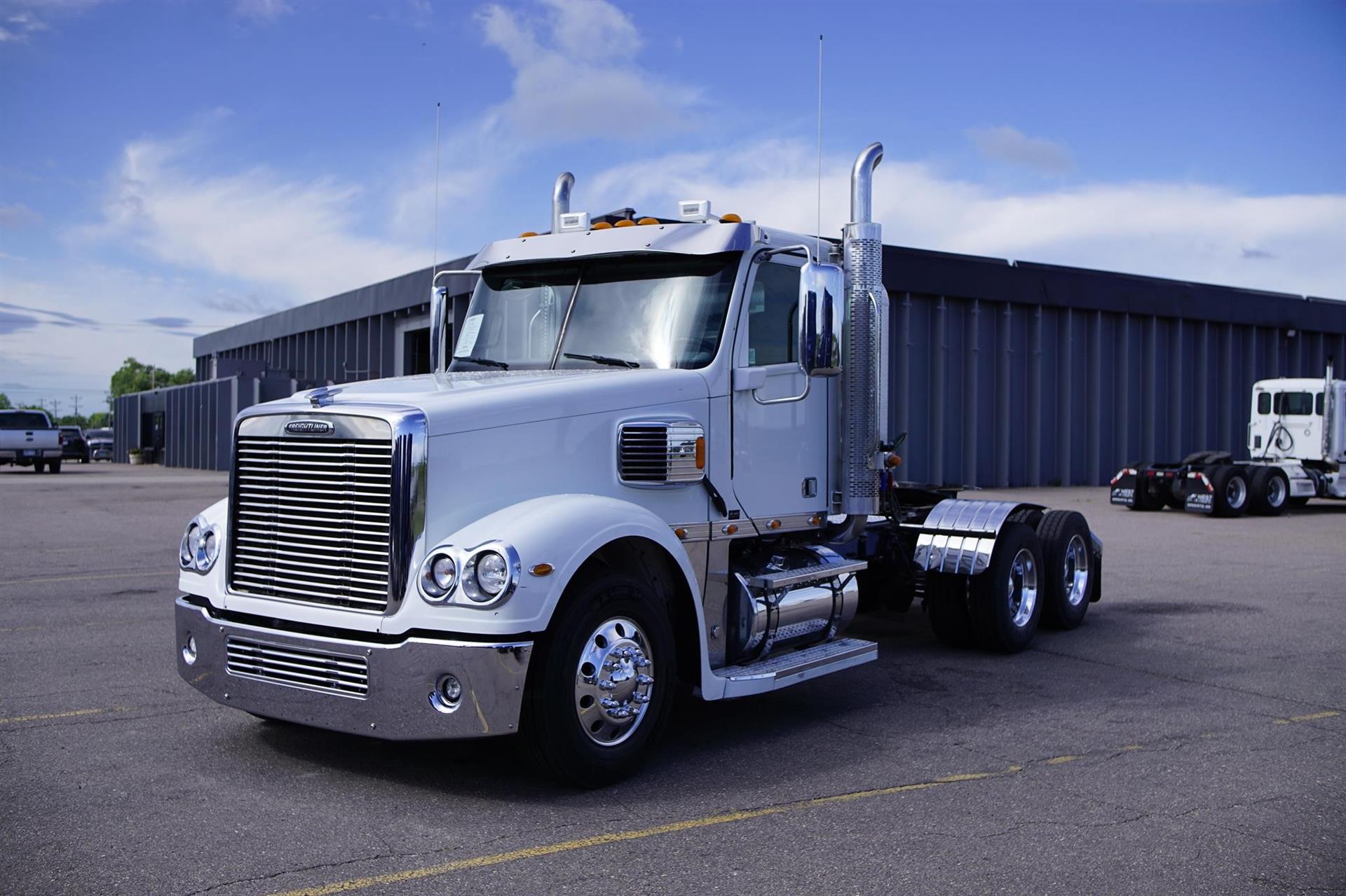 2017 Freightliner Coronado Glider