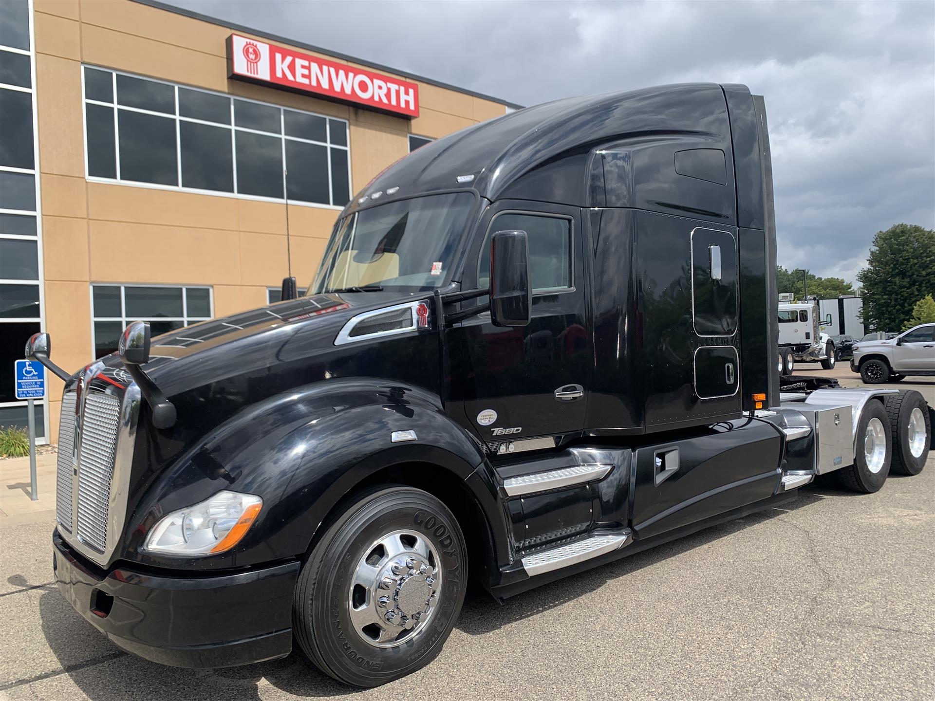 2015 Kenworth T680