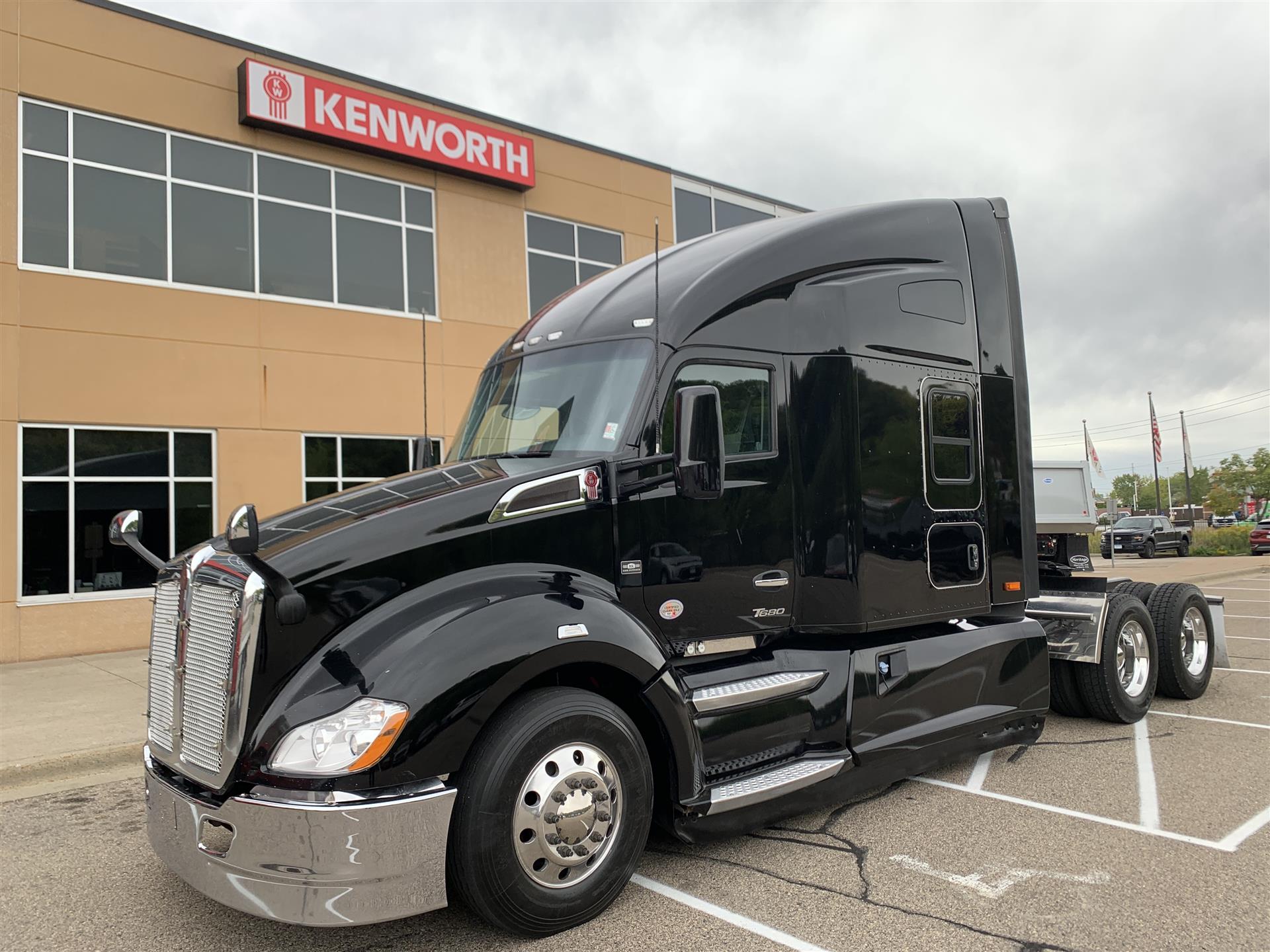 2022 Kenworth T680