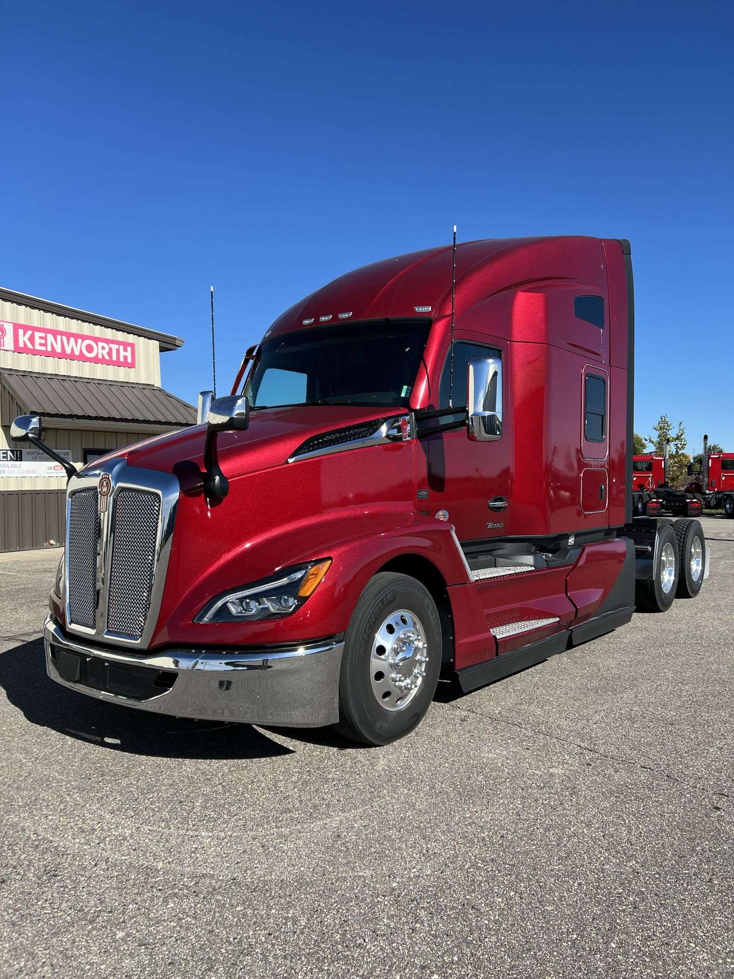2027 Kenworth T680