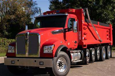 2027 Kenworth T880