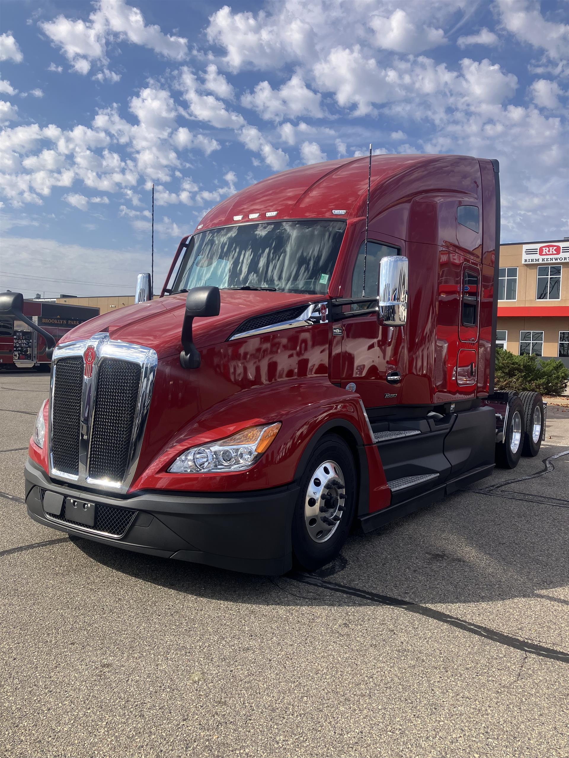 2027 Kenworth T680