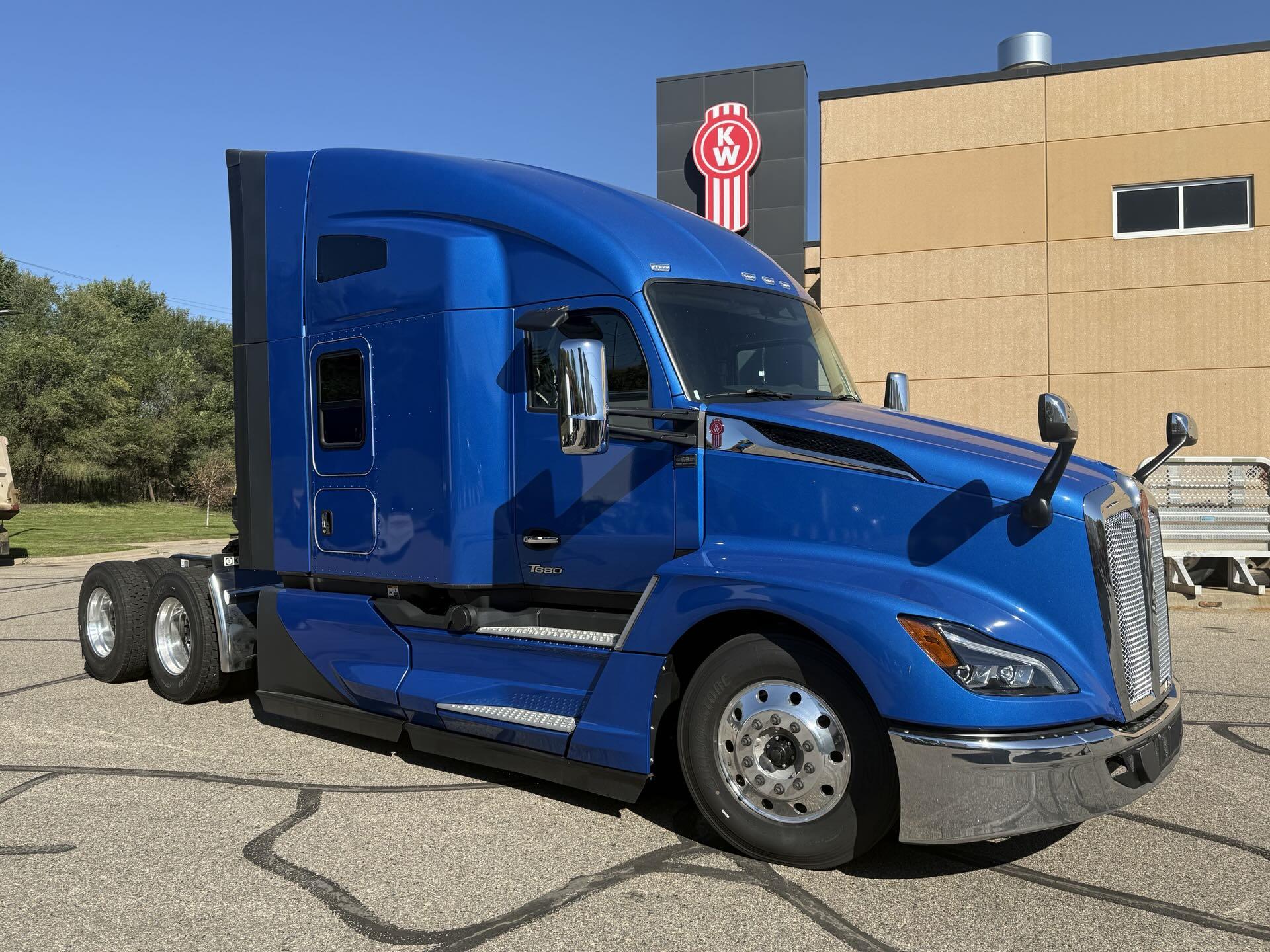 2027 Kenworth T680