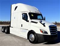 Used 2018 Freightliner CASCADIA 126 for Sale