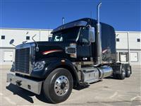 2022 Freightliner Coronado