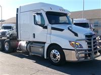 2022 Freightliner CASCADIA 126