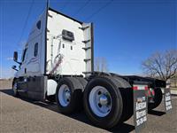 2021 Freightliner CASCADIA 126