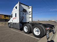 2021 Freightliner CASCADIA 126