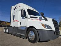 2021 Freightliner CASCADIA 126