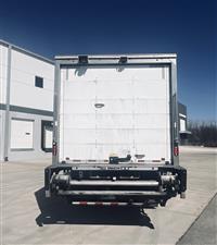  Freightliner M2 106