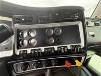 2020 Kenworth T800