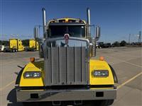 2020 Kenworth W900