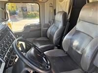 2020 Kenworth W900