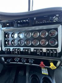 2020 Kenworth W900L