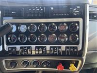 2020 Kenworth W900L