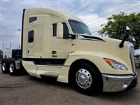 Used 2022 Kenworth T680 for Sale