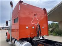 2022 Peterbilt 389
