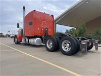 2022 Peterbilt 389